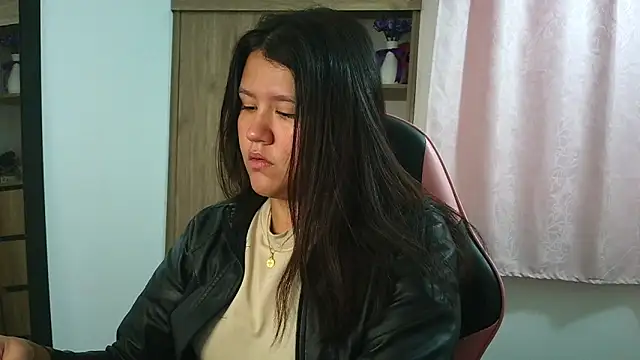 Oliviawatson1 online show from 4, 3, 2026