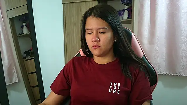 Oliviawatson1 online show from 22, 4, 2026