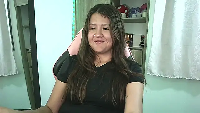 Oliviawatson1 online show from 9, 10, 2025