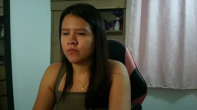 Oliviawatson1 online show from 22, 2, 2026