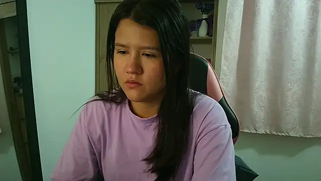 Oliviawatson1 online show from 14, 4, 2026