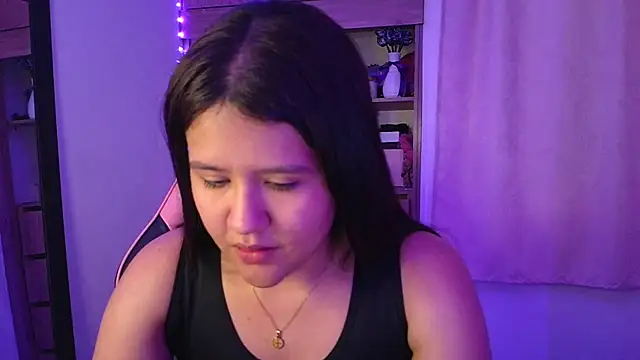 Snapshot of Oliviawatson1 chatting on 13, 7, 2026 Oliviawatson1 online show from 13, 7, 2026