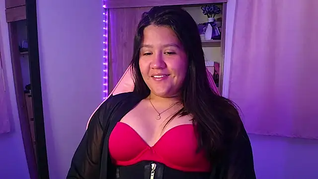 Snapshot of Oliviawatson1 chatting on 10, 5, 2026 Oliviawatson1 online show from 10, 5, 2026