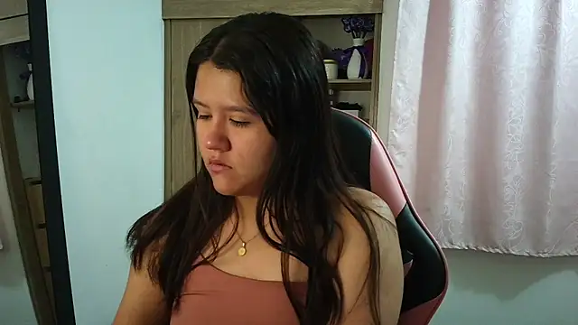 Snapshot of Oliviawatson1 chatting on 15, 6, 2026 Oliviawatson1 online show from 15, 6, 2026