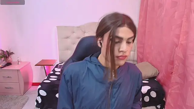 lailahdark online show from 6, 11, 2025