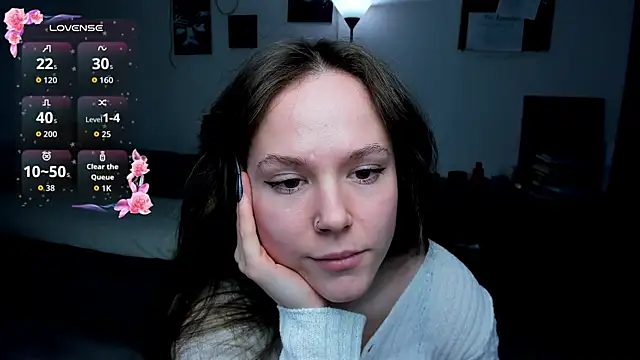 cute little ass online show from 19, 4, 2026