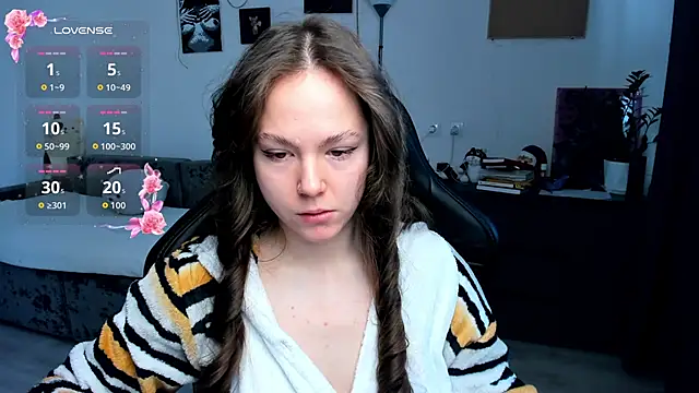 cute little ass online show from 27, 2, 2026