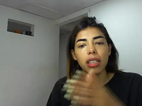 MeganAndMaxxh online show from 4, 10, 2025