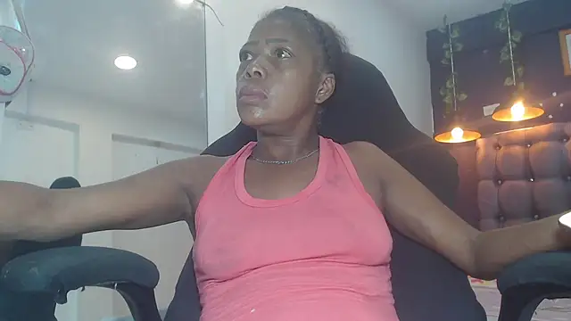Snapshot of JackyHotBlack chatting on 4, 10, 2025 JackyHotBlack online show from 4, 10, 2025
