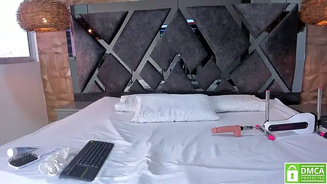 Selene  Lopez  online show from 29, 11, 2025