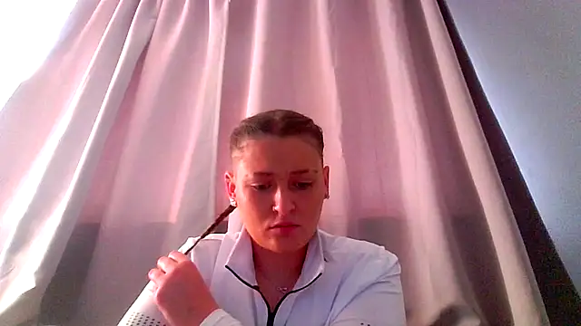 Snapshot of RUBY-ROSE-SWINGS chatting on 27, 10, 2025 RUBY-ROSE-SWINGS online show from 27, 10, 2025