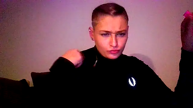 Snapshot of RUBY-ROSE-SWINGS chatting on 26, 10, 2025 RUBY-ROSE-SWINGS online show from 26, 10, 2025