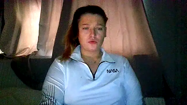 Snapshot of RUBY-ROSE-SWINGS chatting on 23, 10, 2025 RUBY-ROSE-SWINGS online show from 23, 10, 2025