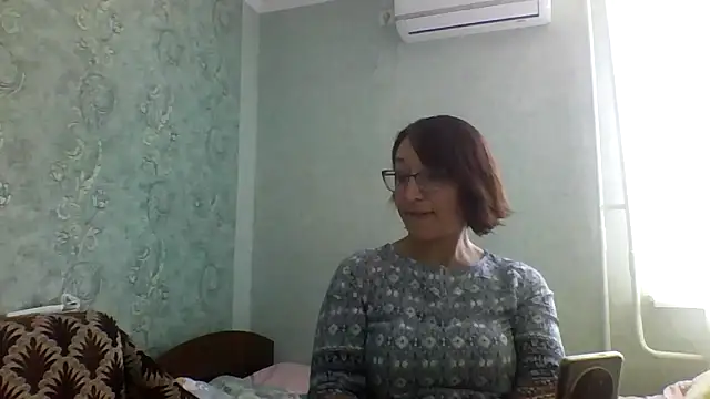 Moon Janis online show from 24, 9, 2025