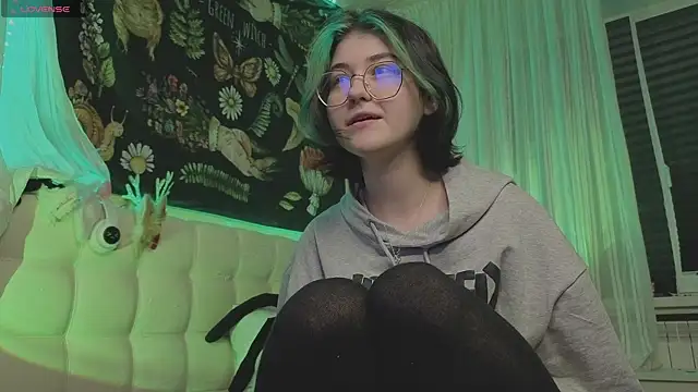 Miko Meow online show from 23, 10, 2025