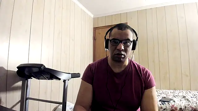 NaturalBeautyQueen online show from 3, 7, 2026