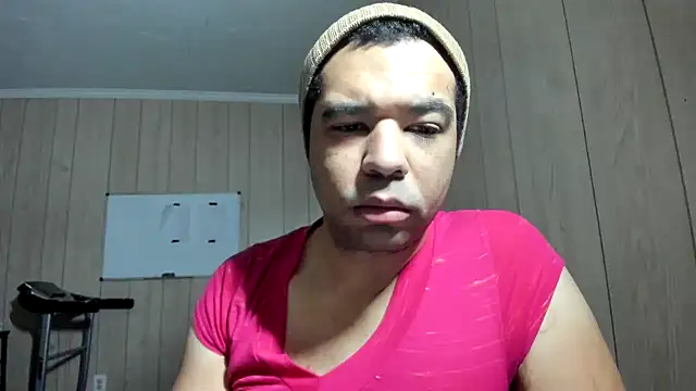 Snapshot of NaturalBeautyQueen chatting on 15, 12, 2025 NaturalBeautyQueen online show from 15, 12, 2025
