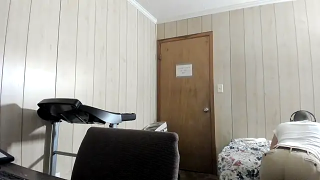 NaturalBeautyQueen online show from 30, 6, 2026