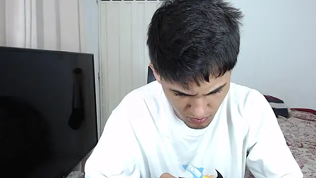 Snapshot of Alex_mojica chatting on 5, 11, 2025 Alex mojica online show from 5, 11, 2025