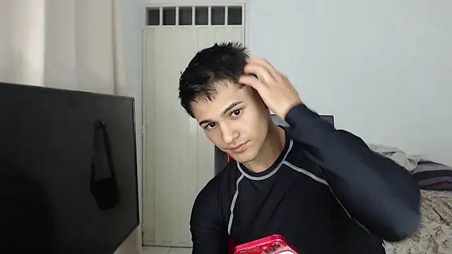 Snapshot of Alex_mojica chatting on 17, 10, 2025 Alex mojica online show from 17, 10, 2025