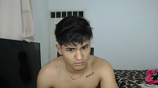 Snapshot of Alex_mojica chatting on 11, 10, 2025 Alex mojica online show from 11, 10, 2025