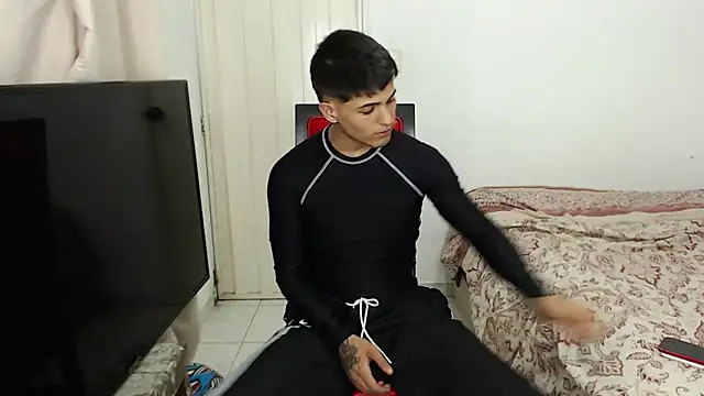 Snapshot of Alex_mojica chatting on 30, 10, 2025 Alex mojica online show from 30, 10, 2025