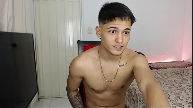 Snapshot of Alex_mojica chatting on 13, 11, 2025 Alex mojica online show from 13, 11, 2025