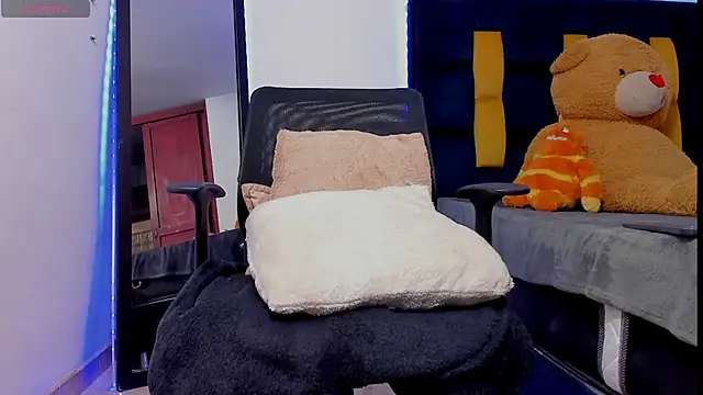 Evan Storn online show from 21, 4, 2026