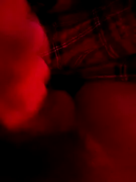 Snapshot of i_love_2cum chatting on 19, 10, 2025 i love 2cum online show from 19, 10, 2025