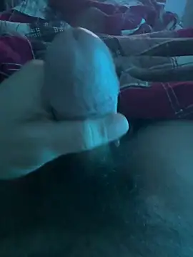 Snapshot of i_love_2cum chatting on 18, 10, 2025 i love 2cum online show from 18, 10, 2025