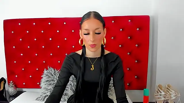 Snapshot of PleasureJasmine chatting on 10, 10, 2025 PleasureJasmine online show from 10, 10, 2025