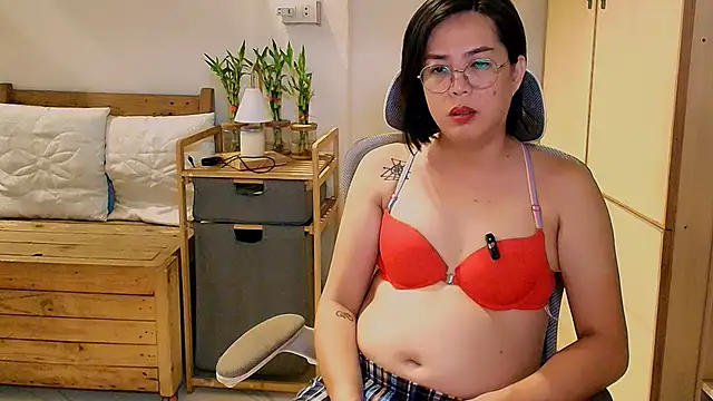 Snapshot of moriliciousxxx chatting on 4, 5, 2026 moriliciousxxx online show from 4, 5, 2026