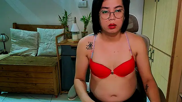 Snapshot of moriliciousxxx chatting on 25, 5, 2026 moriliciousxxx online show from 25, 5, 2026