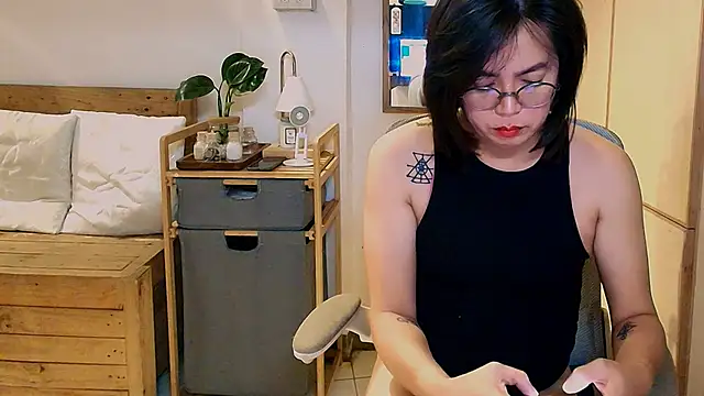 moriliciousxxx online show from 24, 2, 2026