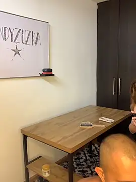 andyzuzka online show from 25, 2, 2026