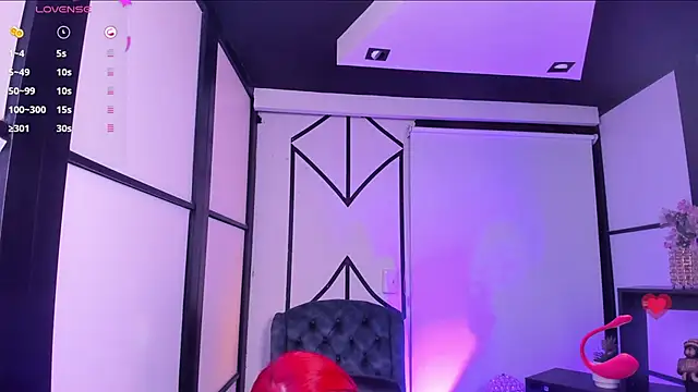 NahomiRichards  online show from 23, 12, 2025