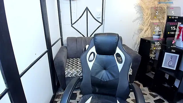 NahomiRichards  online show from 8, 3, 2026