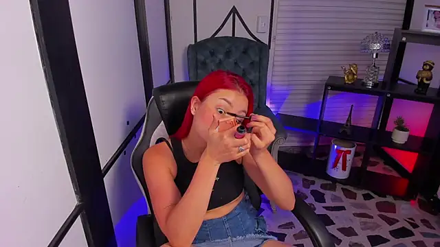 NahomiRichards  online show from 23, 10, 2025