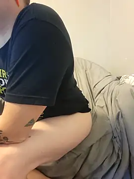 Snapshot of matty244 chatting on 15, 11, 2025 matty244 online show from 15, 11, 2025