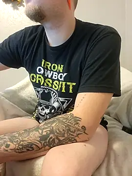 Snapshot of matty244 chatting on 31, 10, 2025 matty244 online show from 31, 10, 2025