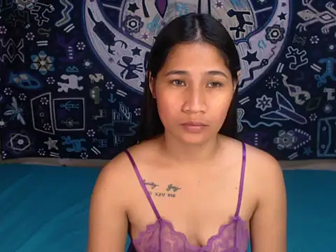 WiseeBella online show from 12, 9, 2025