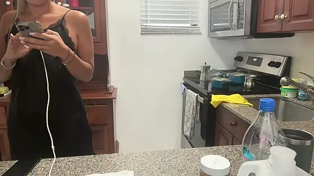 prettyykitty22 online show from 27, 10, 2025