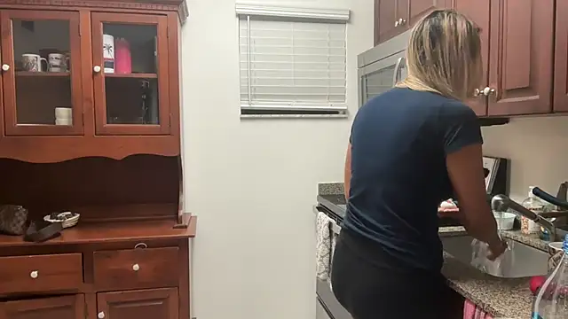 prettyykitty22 online show from 3, 11, 2025