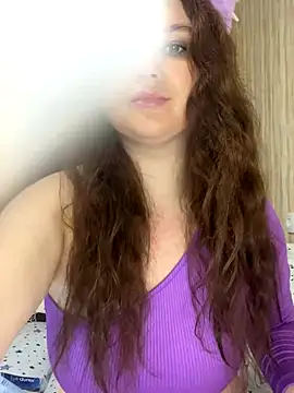 Snapshot of Di_Olivia chatting on 8, 10, 2025 Di Olivia online show from 8, 10, 2025