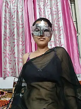 Snapshot of thanusi_2 chatting on 22, 6, 2026 thanusi 2 online show from 22, 6, 2026
