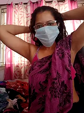 Snapshot of thanusi_2 chatting on 6, 7, 2026 thanusi 2 online show from 6, 7, 2026
