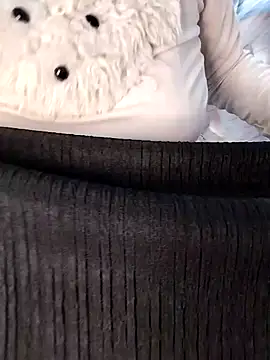 Snapshot of linhlinh_xx87 chatting on 24, 10, 2025 linhlinh xx87 online show from 24, 10, 2025