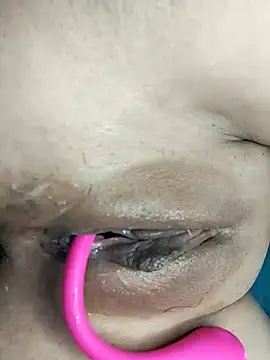 linhlinh xx87 online show from 10, 11, 2025