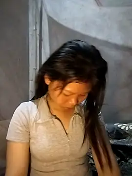 LinhNa999 online show from 2, 4, 2026