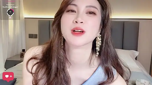 wuyueaini online show from 14, 12, 2025